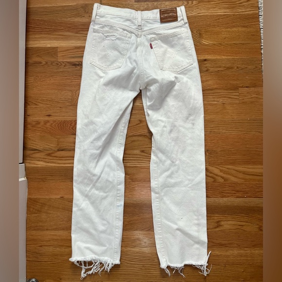Levi size 27 wedgie straight white jean - Picture 4 of 5
